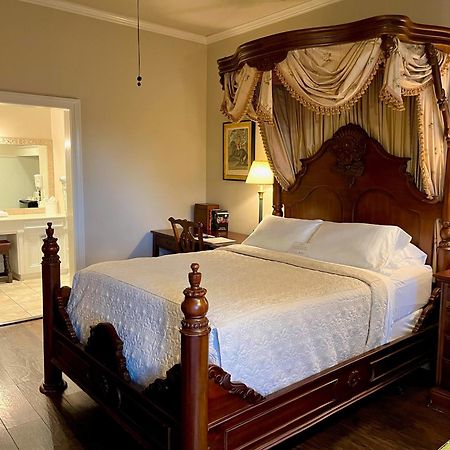 Anchuca Historic Mansion & Inn Vicksburg Eksteriør billede
