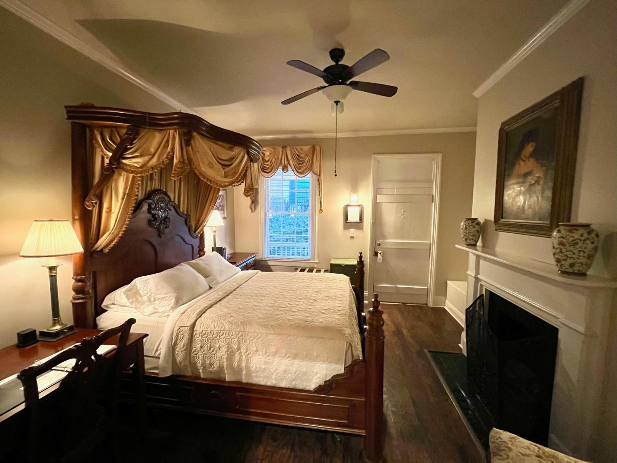Anchuca Historic Mansion & Inn Vicksburg Eksteriør billede