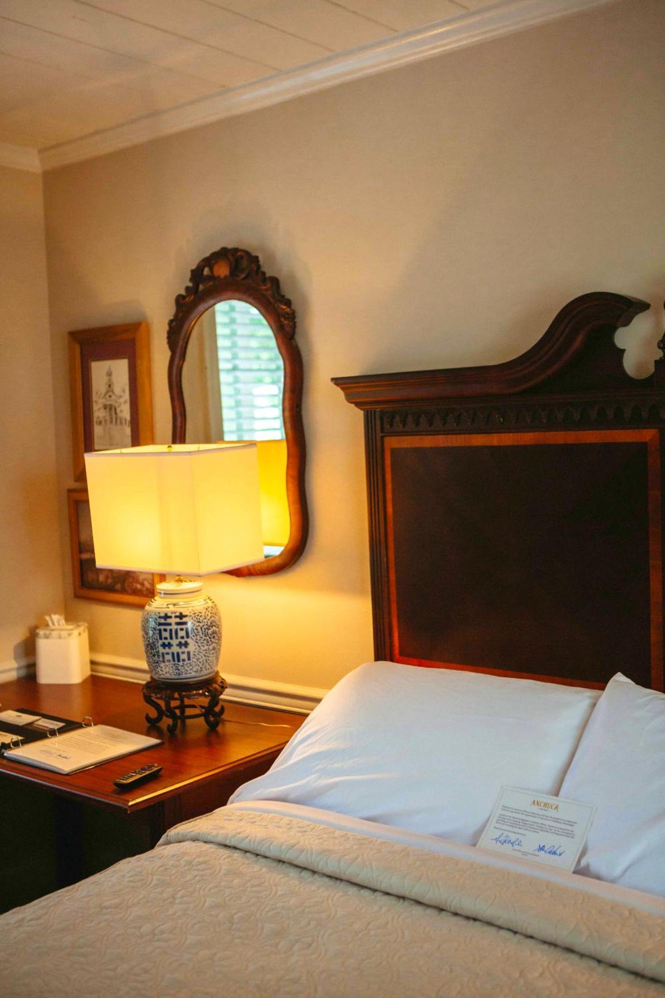 Anchuca Historic Mansion & Inn Vicksburg Eksteriør billede