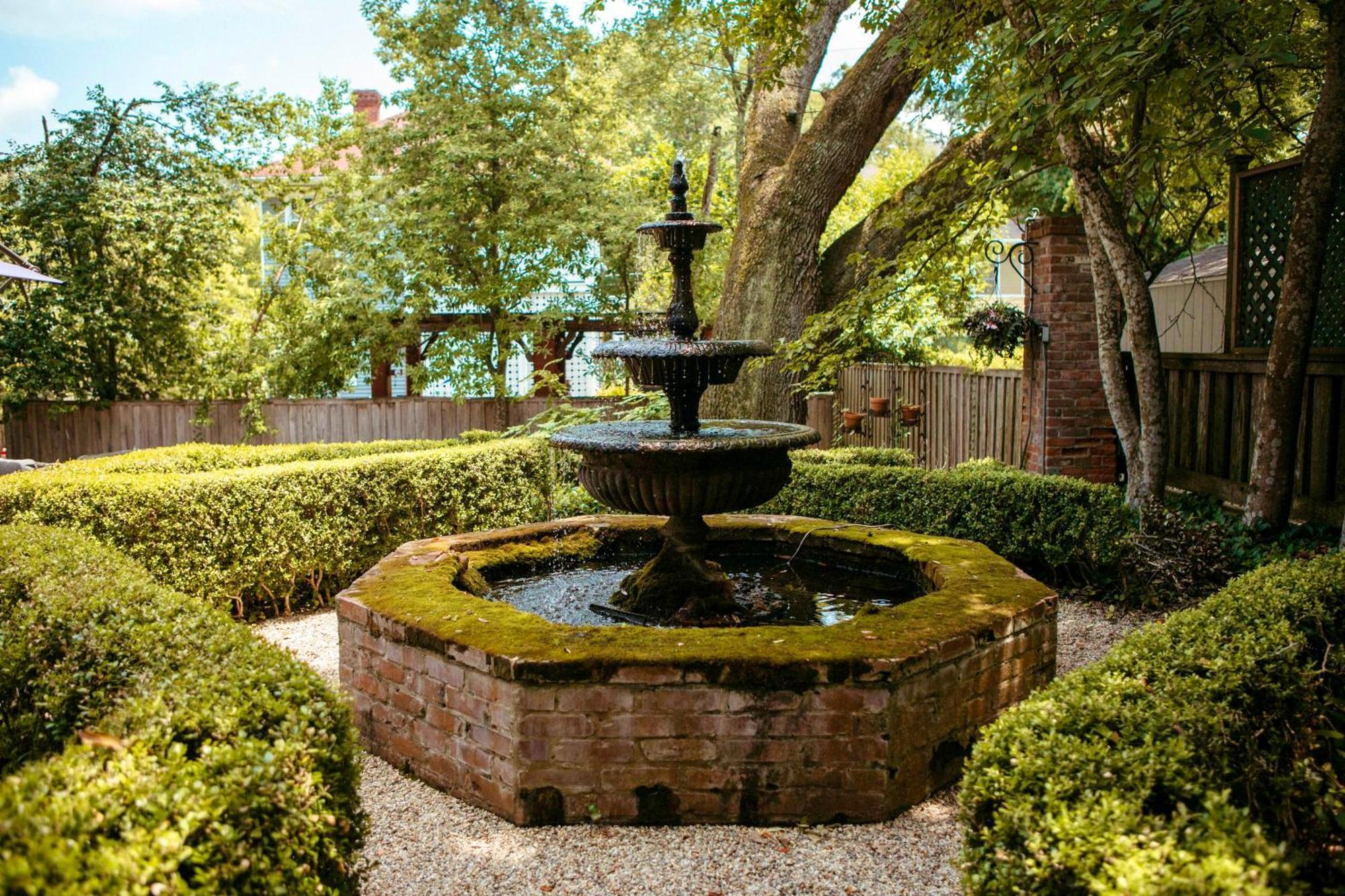 Anchuca Historic Mansion & Inn Vicksburg Eksteriør billede